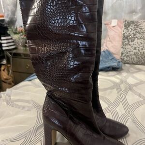 Forever 21 Dark Brown Croc-Embossed Heeled Boots
